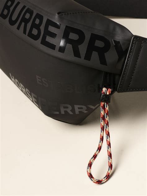 marsupio burberry uomo prezzo|Marsupio a quadri in Nero .